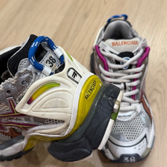 Balenciaga Runner Sneakers - Picture 4 of 7